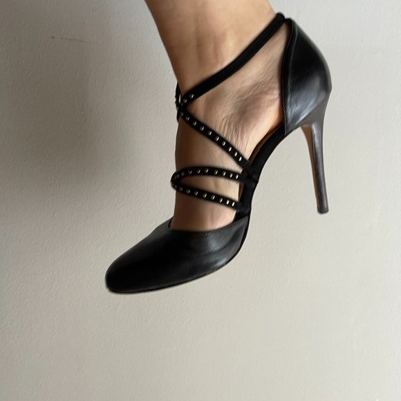 Leather heels with gold studs - Picture 2 of 3